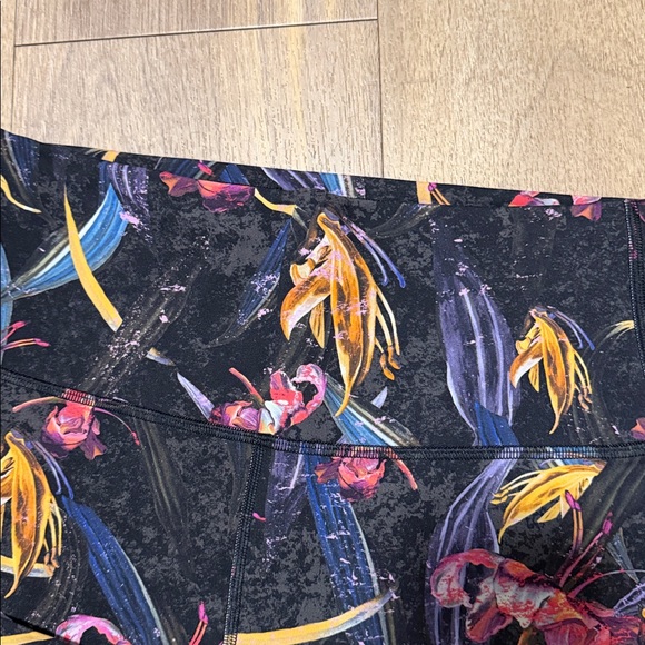 Lululemon Wunder Train High-Rise Short 6" - Picture 4 of 7